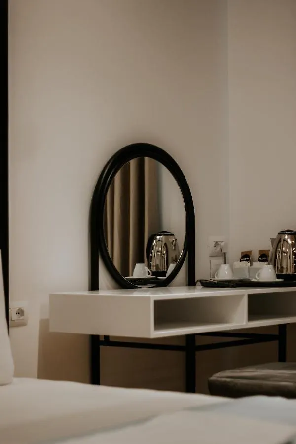 Sharm Hotel Luxury Гирокастра