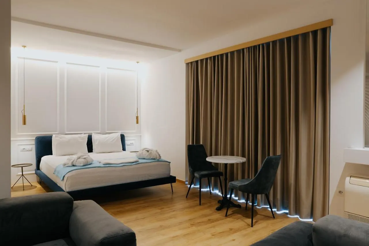 Sharm Hotel Luxury Гирокастра