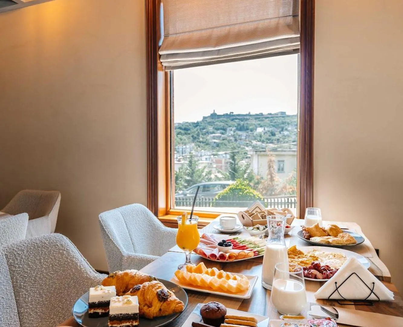Sharm Hotel Luxury Gjirokastër