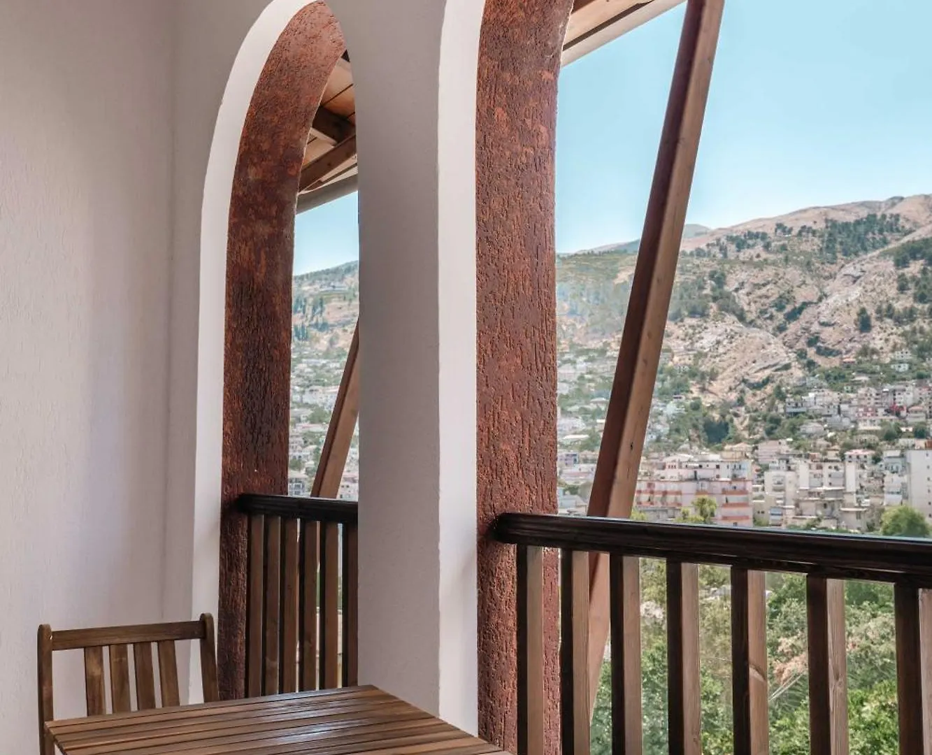 Gjirokastër Sharm Hotel Luxury 4*,  אלבניה