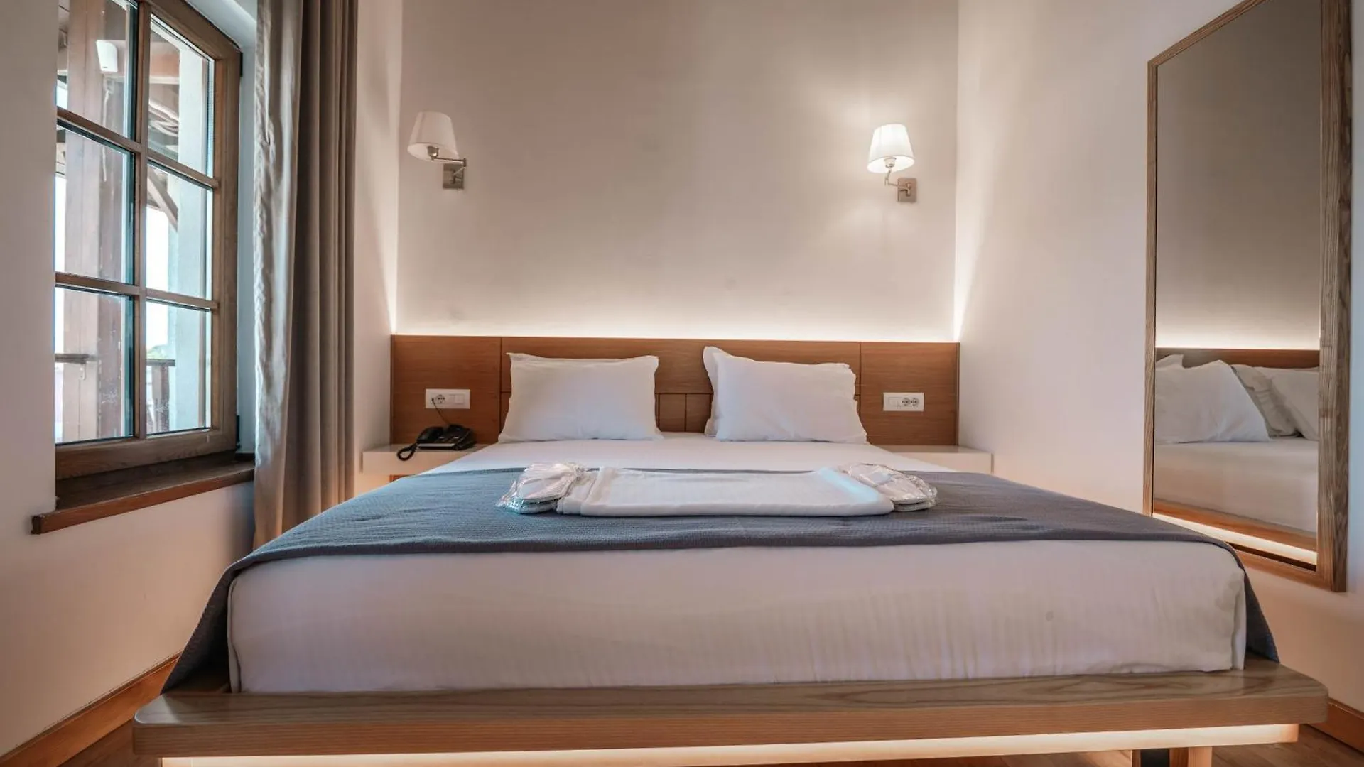 Sharm Hotel Luxury Gjirokastër Albanië