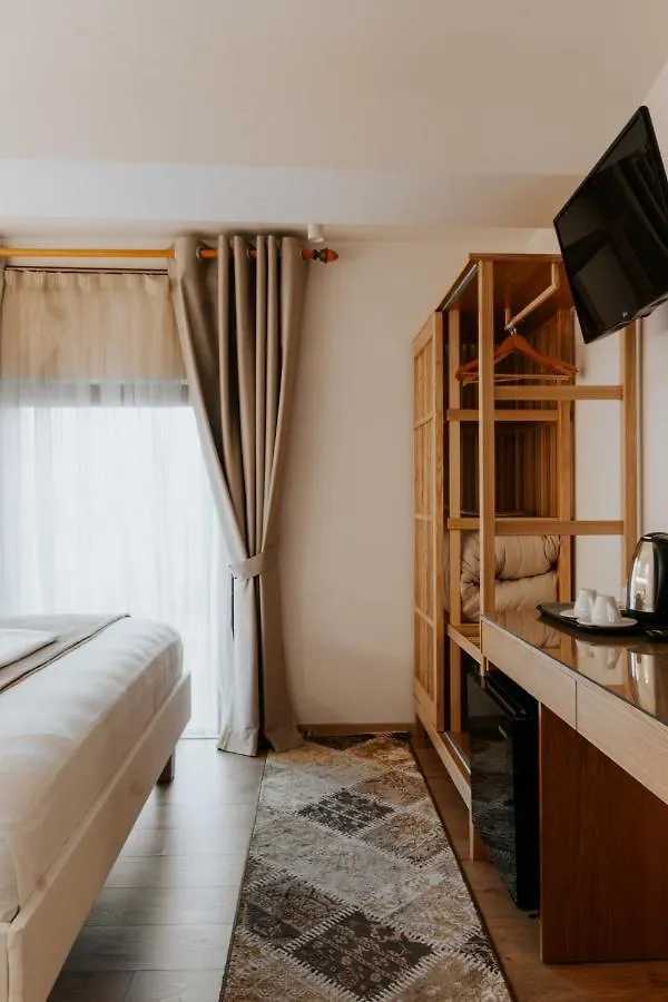 Gjirokastër Sharm Hotel Luxury 4*,  אלבניה